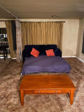 Crashpad-at Yosemite Gem on Ferretti, shared bath